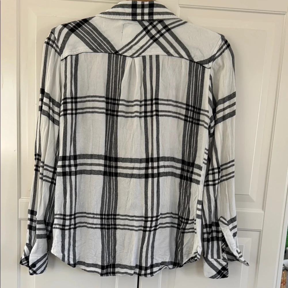 Rails Monochrome Plaid Button-Up Shirt - Picture 4 of 4